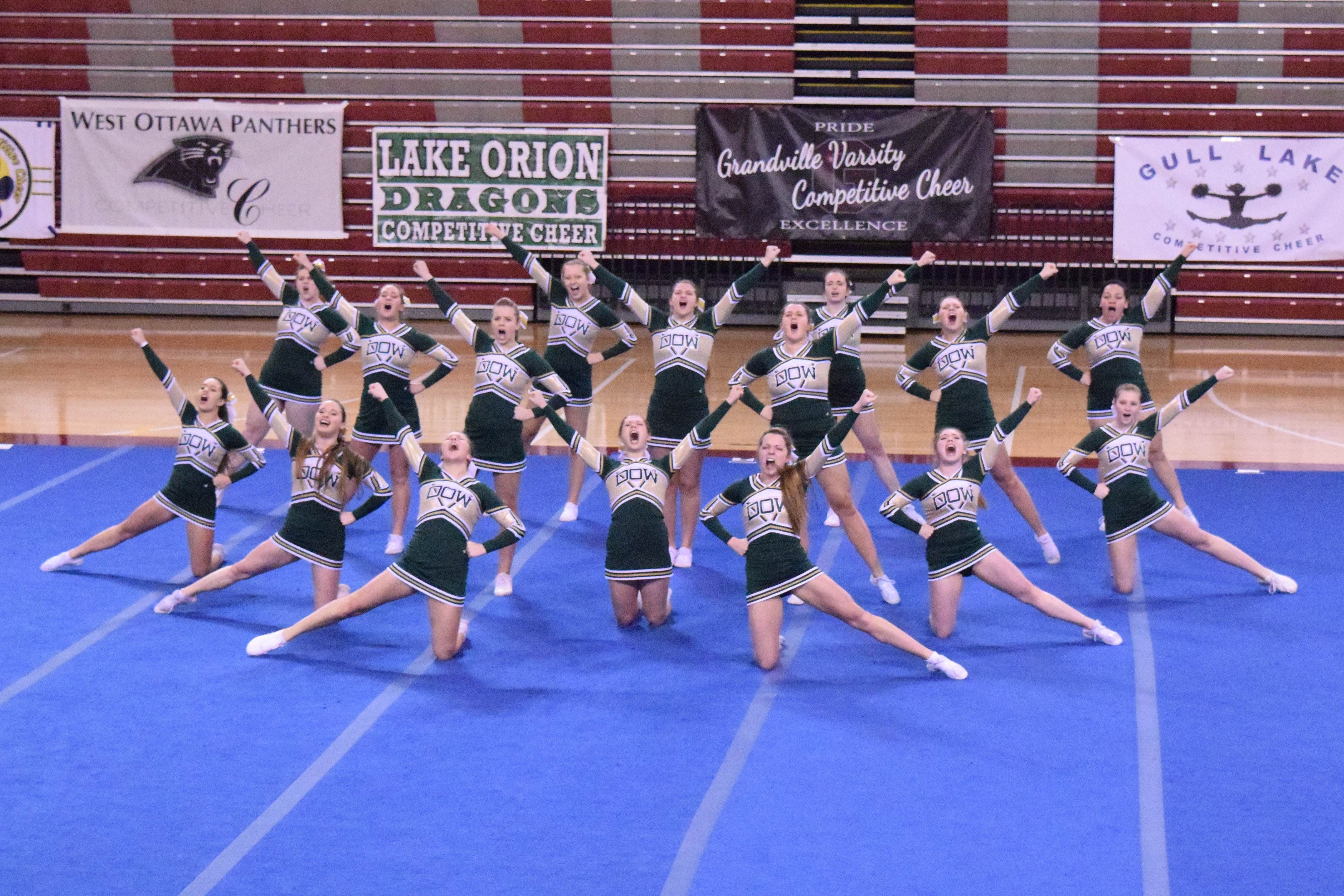 DHS Varsity Cheer finishes eight at Regionals